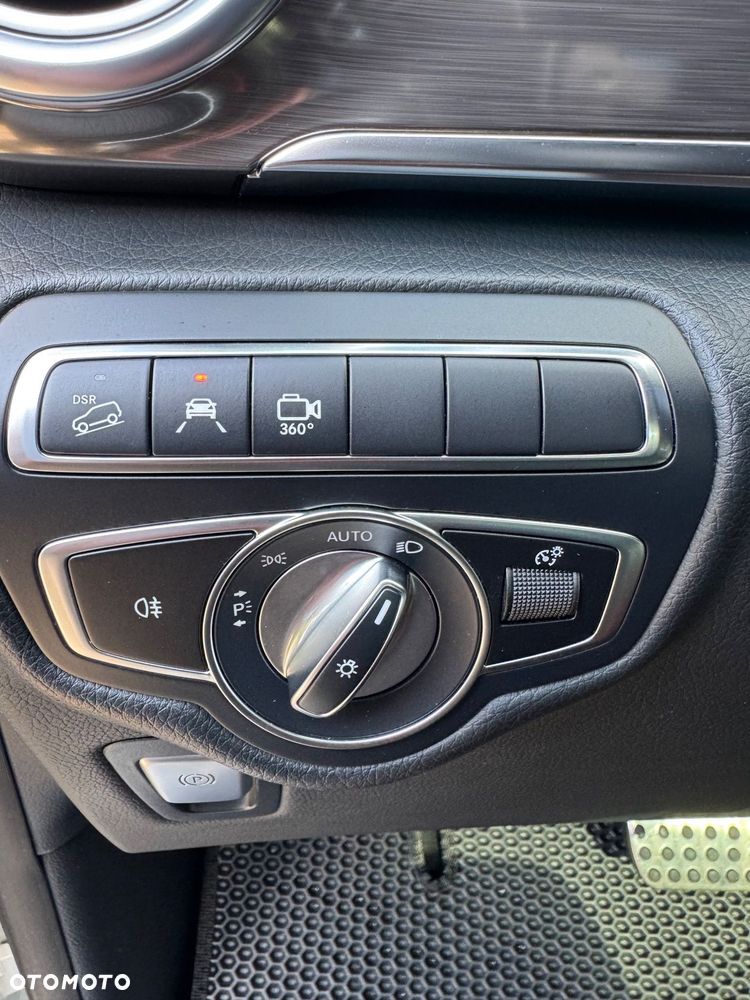 Mercedes-Benz Klasa V 250 d 4-Matic Exclusive 7G-Tronic - 24