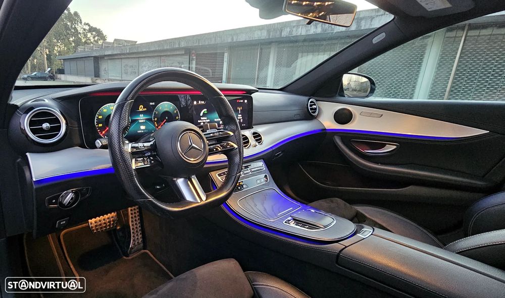 Mercedes-Benz E 300 de 4Matic 9G-TRONIC AMG Line - 37