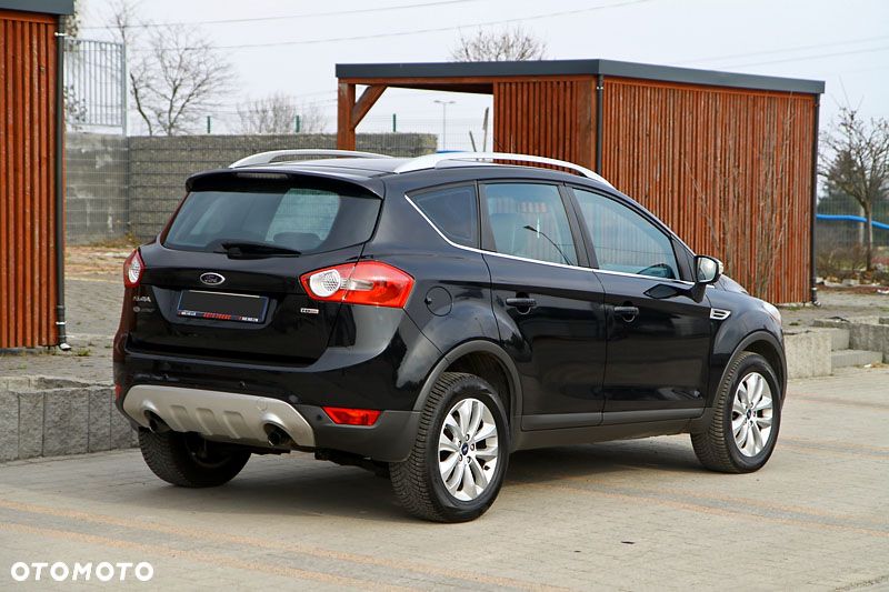 Ford Kuga 2.0 TDCi 4x4 Titanium - 4