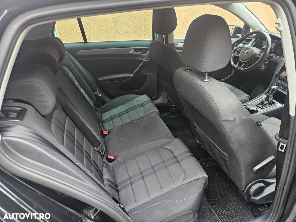 Volkswagen Golf - 16
