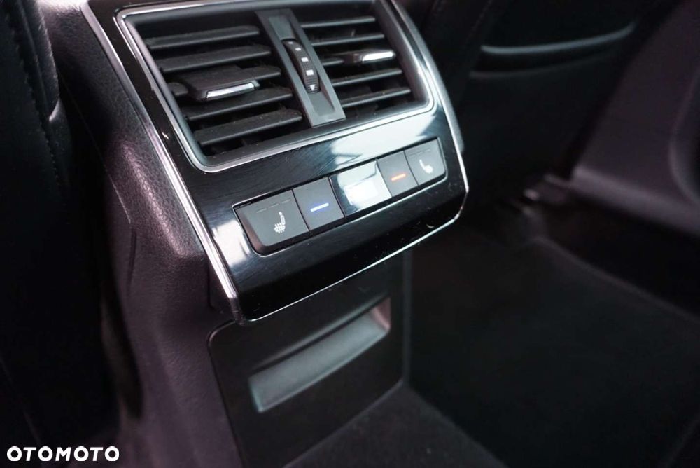 Skoda Superb 2.0 TSI 4x4 L&K DSG - 12