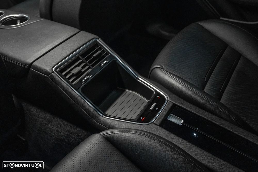 Porsche Panamera 4 E-Hybrid Platinum Edition - 30
