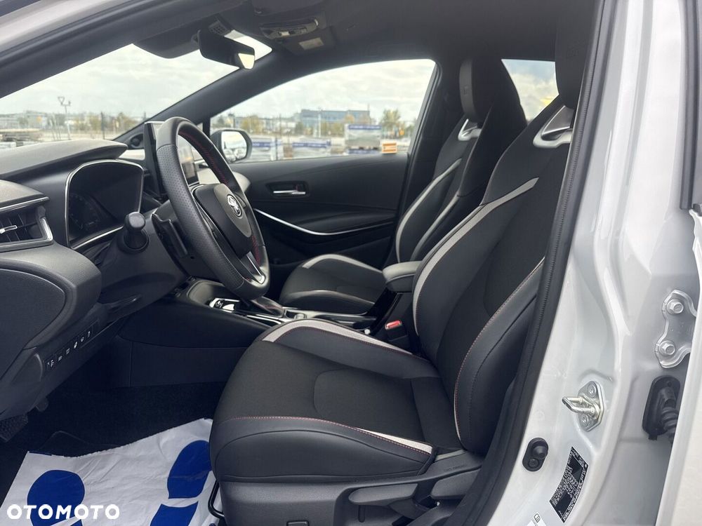 Toyota Corolla 2.0 Hybrid GR Sport - 17