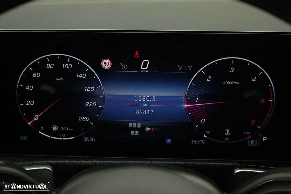 Mercedes-Benz GLB 180 d AMG Line - 16