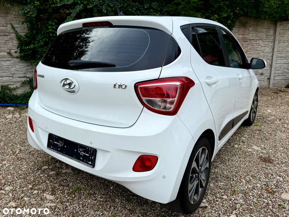 Hyundai i10 - 12