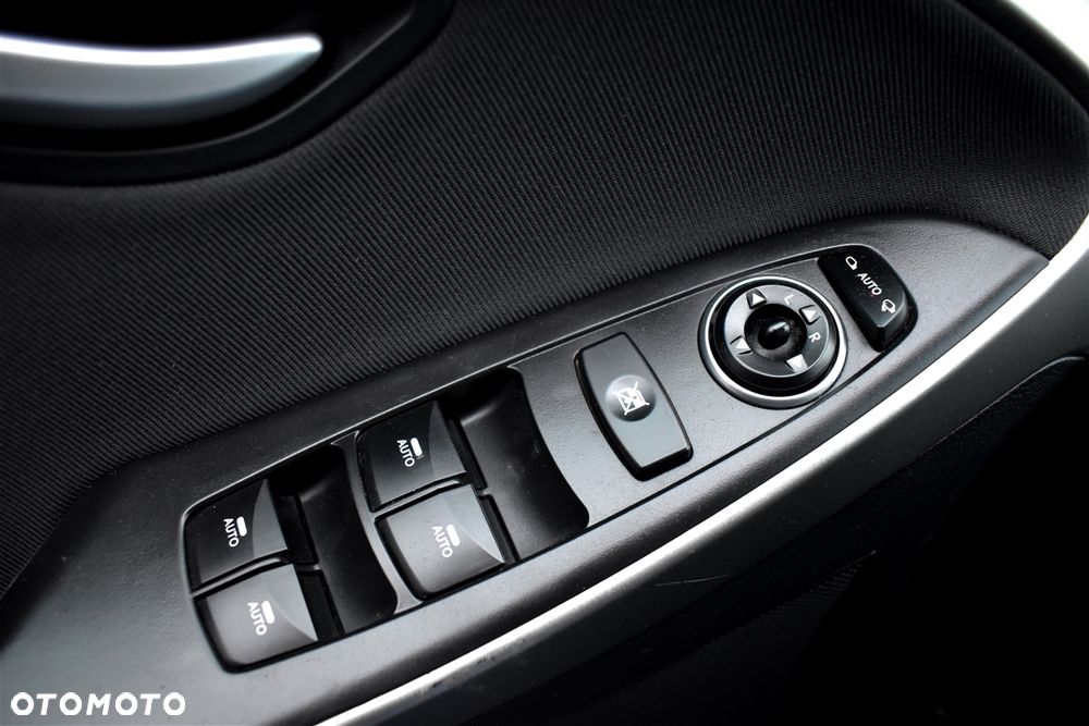 Hyundai i30 i30cw 1.6 CRDi Automatik Trend - 25