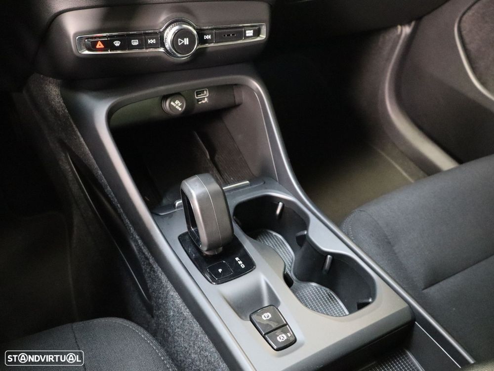 Volvo XC 40 1.5 T4 PHEV Essential - 17