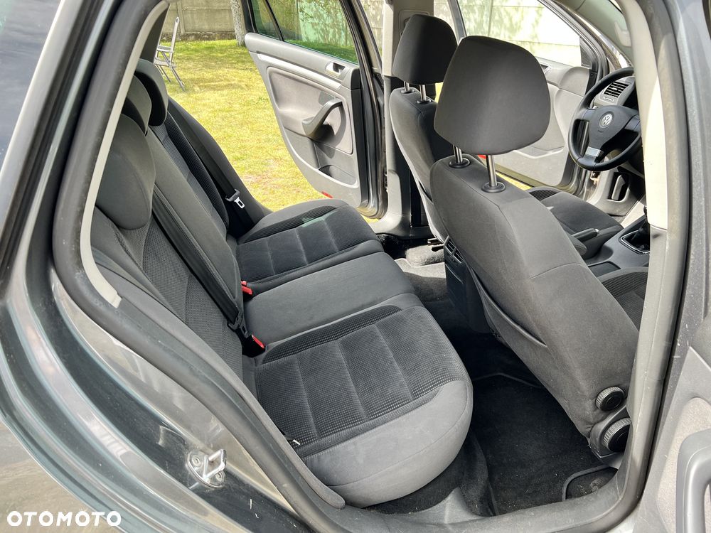 Volkswagen Golf - 13