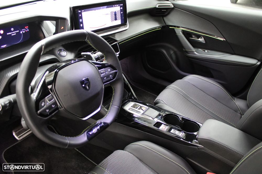 Peugeot e-2008 54 kWh GT - 12
