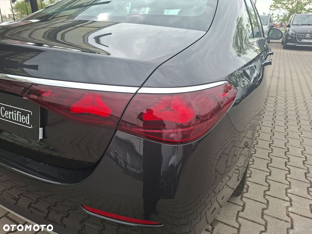 Mercedes-Benz Klasa E 200 d mHEV Avantgarde 9G-Tronic - 12