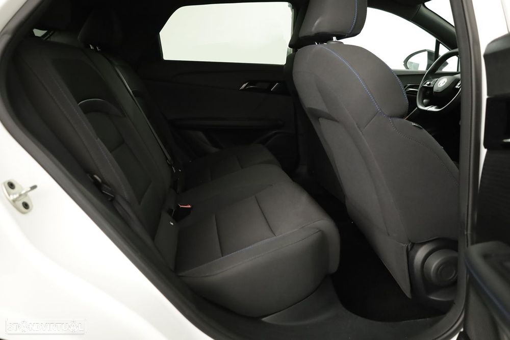 MG MG4 64 kWh Comfort - 21