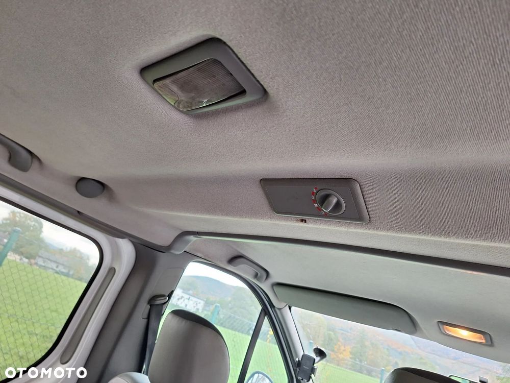 Opel Vivaro L2H1 2.9t - 7