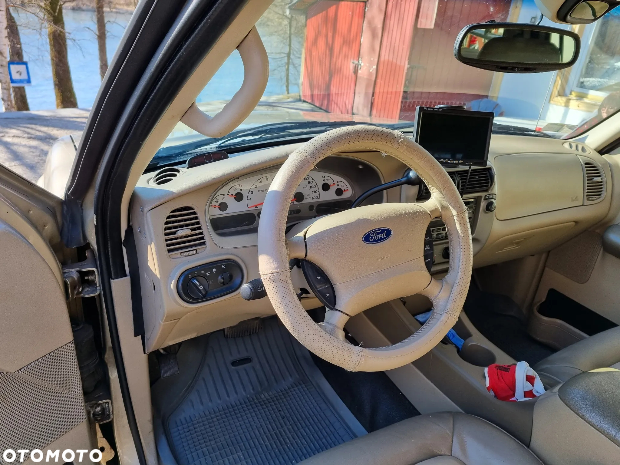 Ford Explorer 4.0 4WD - 4