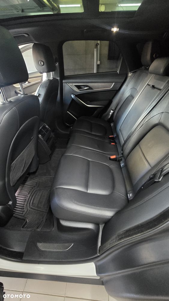 Jaguar F-Pace P250 AWD - 18