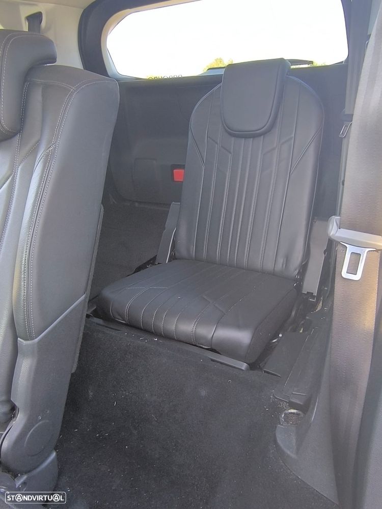 Peugeot 5008 - 22