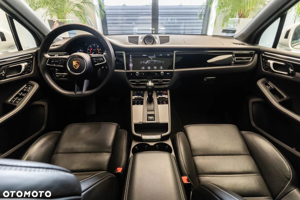Porsche Macan Standard - 10