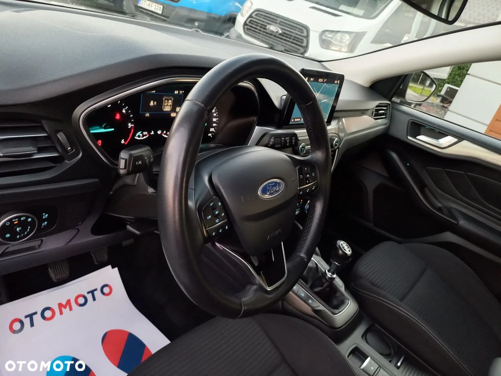 Ford Focus 1.5 EcoBlue Start-Stopp-System TITANIUM - 23