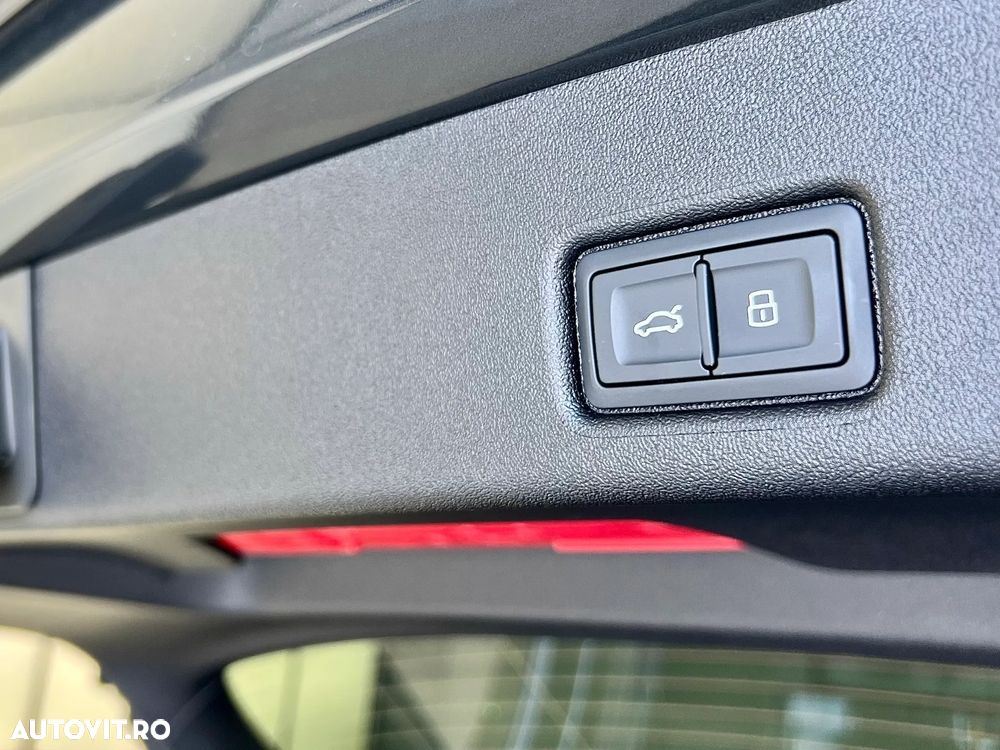 Audi Q5 40 TFSI quattro S tronic S line - 37