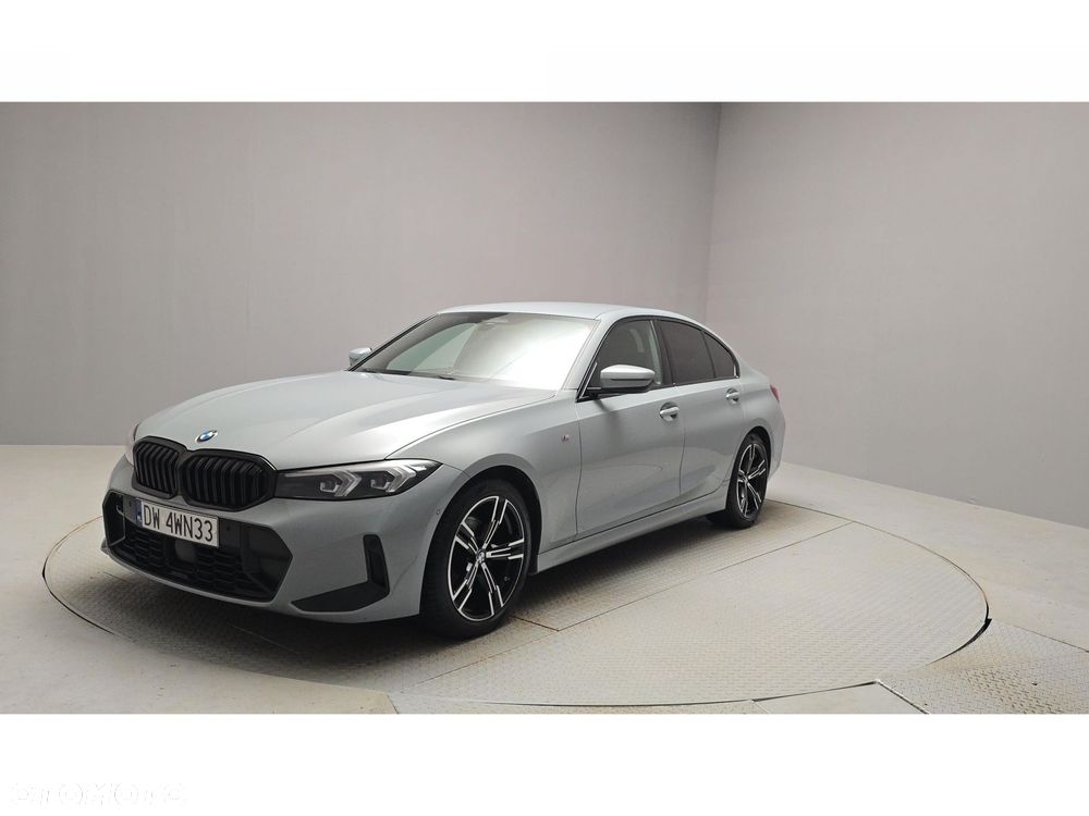 BMW Seria 3 320d xDrive M Sport - 1