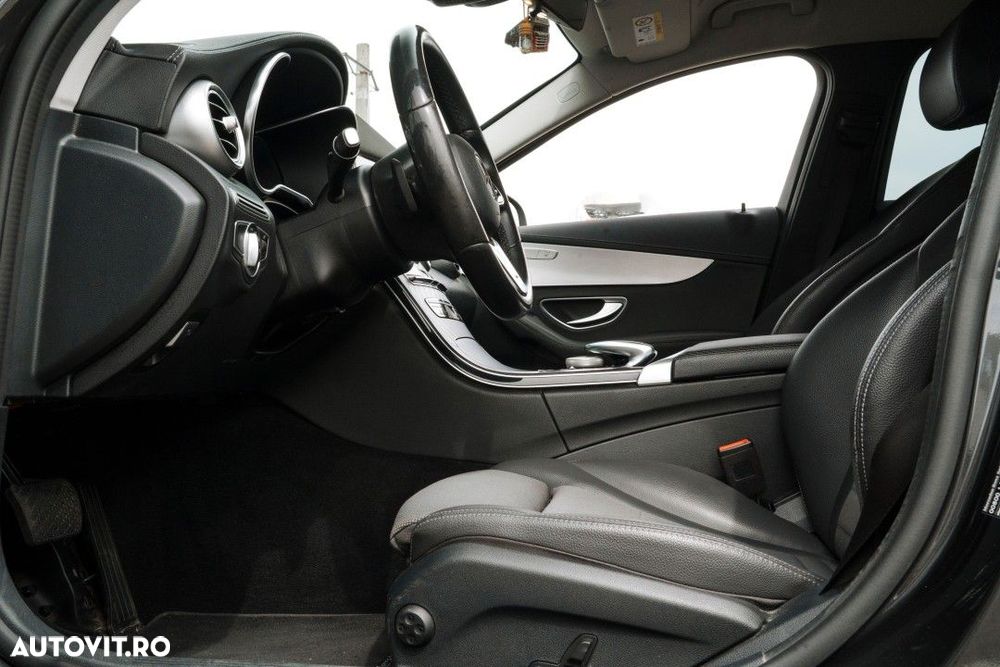 Mercedes-Benz C - 14
