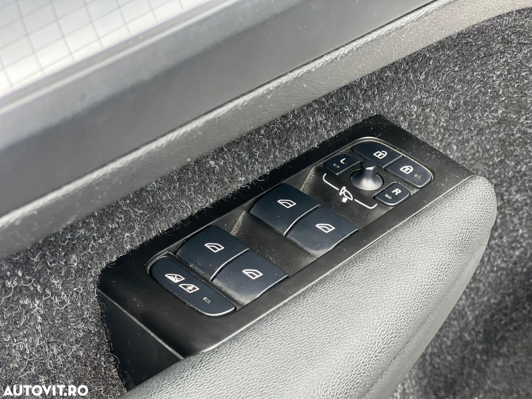 Volvo XC 40 Recharge T4 Twin Engine AT7 Inscription Expression - 27