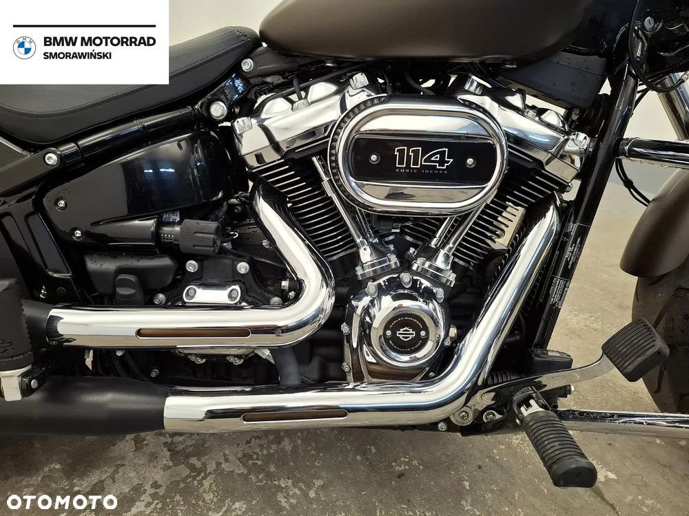 Harley-Davidson Softail Breakout - 17