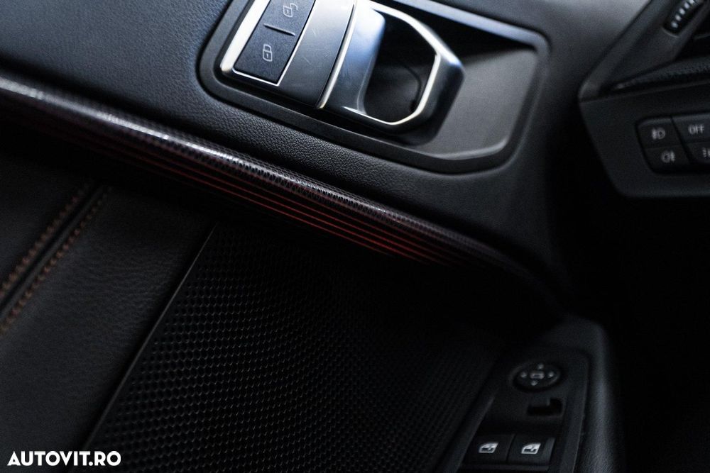 BMW Seria 1 118i Aut. Sport Line - 31