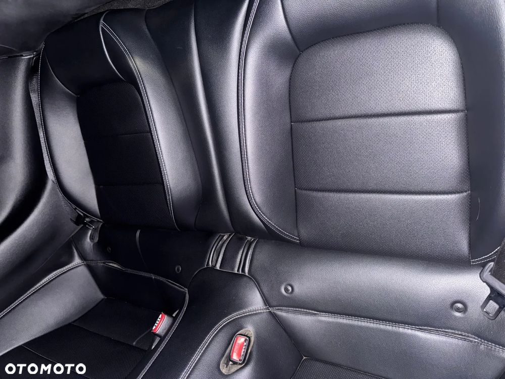Ford Mustang 5.0 V8 GT - 28