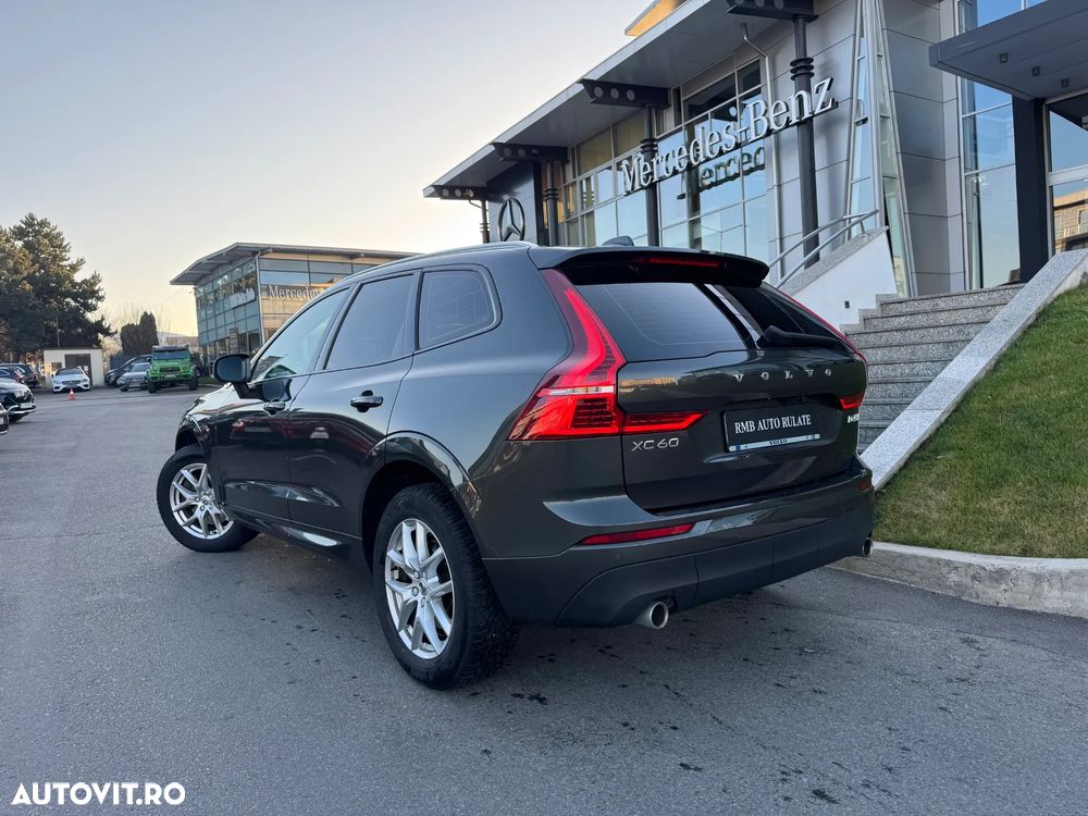 Volvo XC 60 D4 AWD Geartronic Momentum - 4
