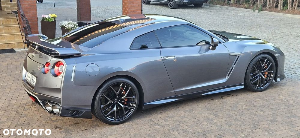 Nissan GT-R Black Edition - 18