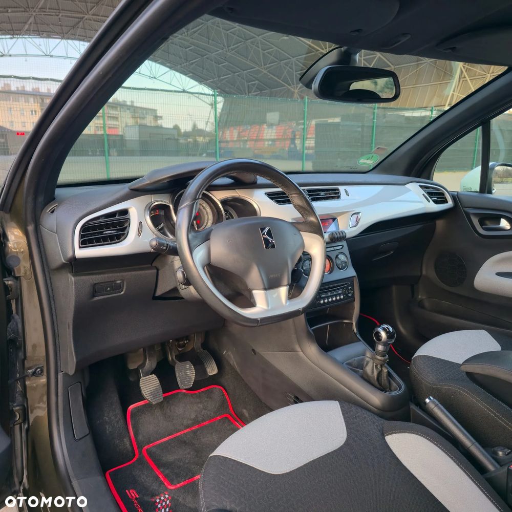 Citroën DS3 Pure Tech VTi 82 SoChic - 25