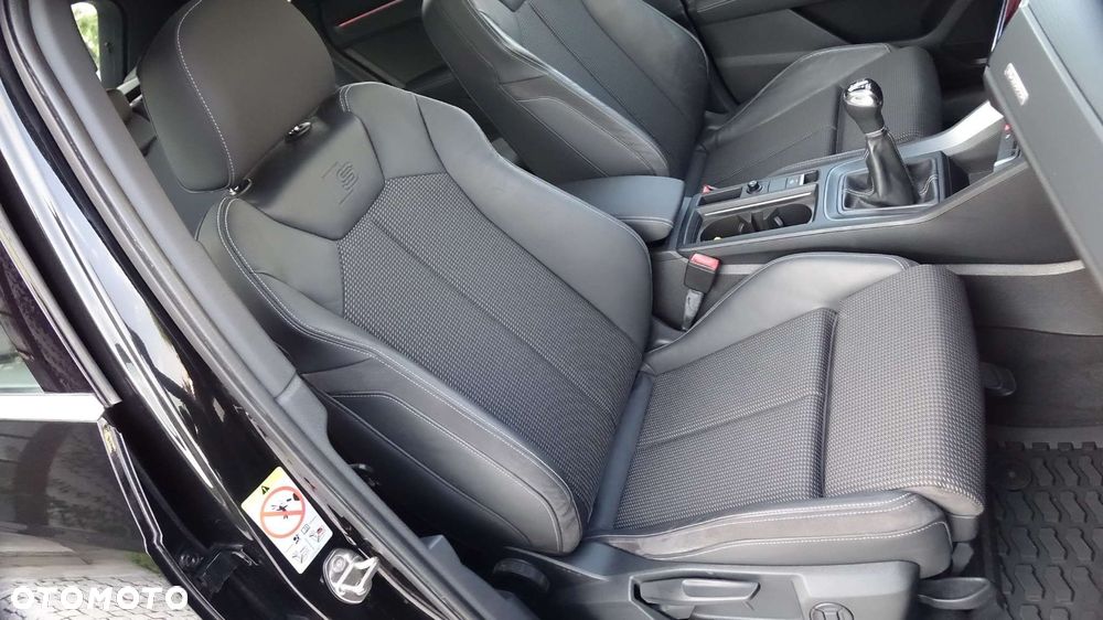 Audi Q3 - 30