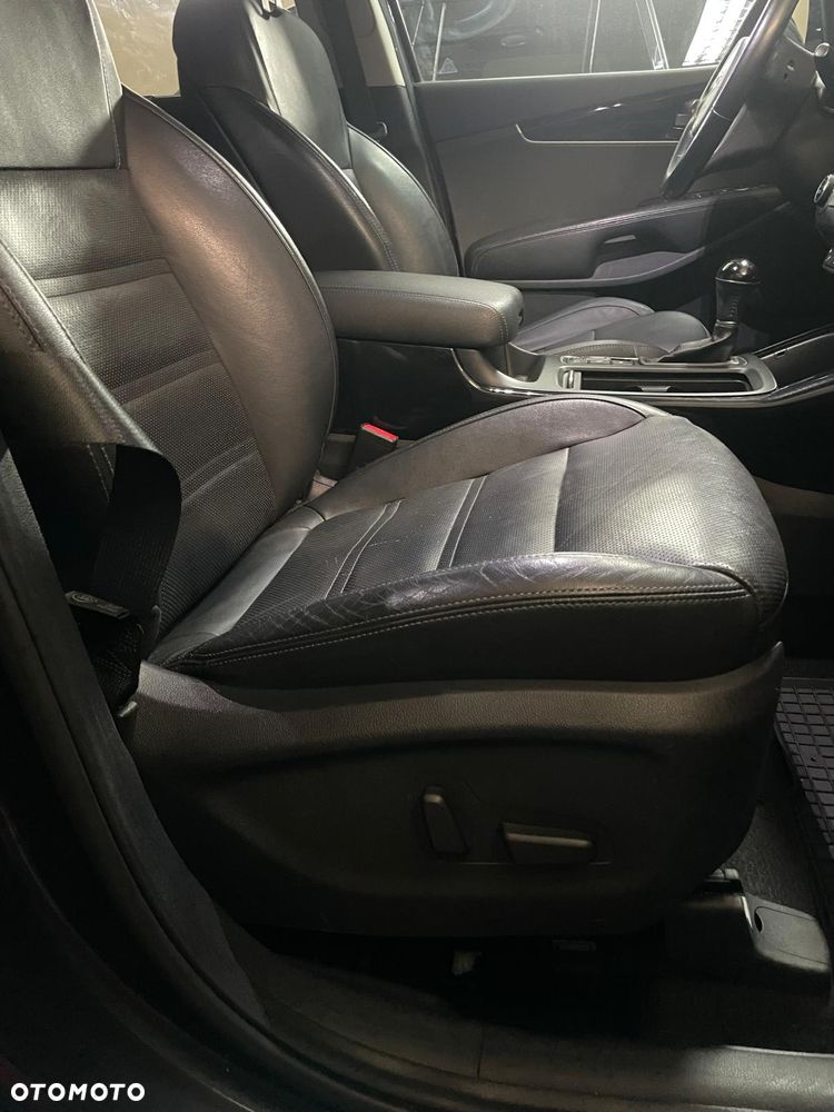 Kia Sorento 2.0 CRDI Business Line Plus - 21