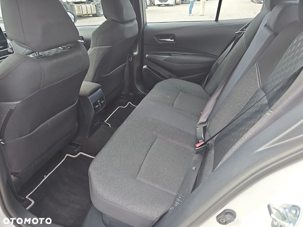 Toyota Corolla 1.8 Hybrid Comfort - 25