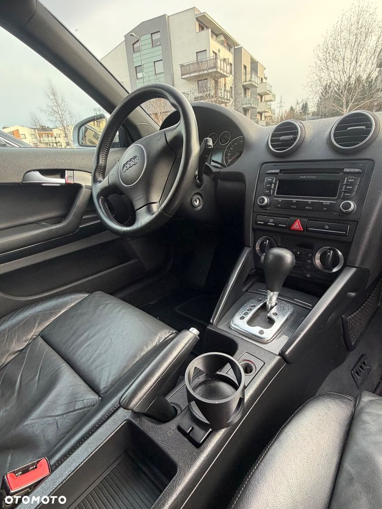 Audi A3 3-drzwiowe 3.2 Quattro Ambition DSG - 12