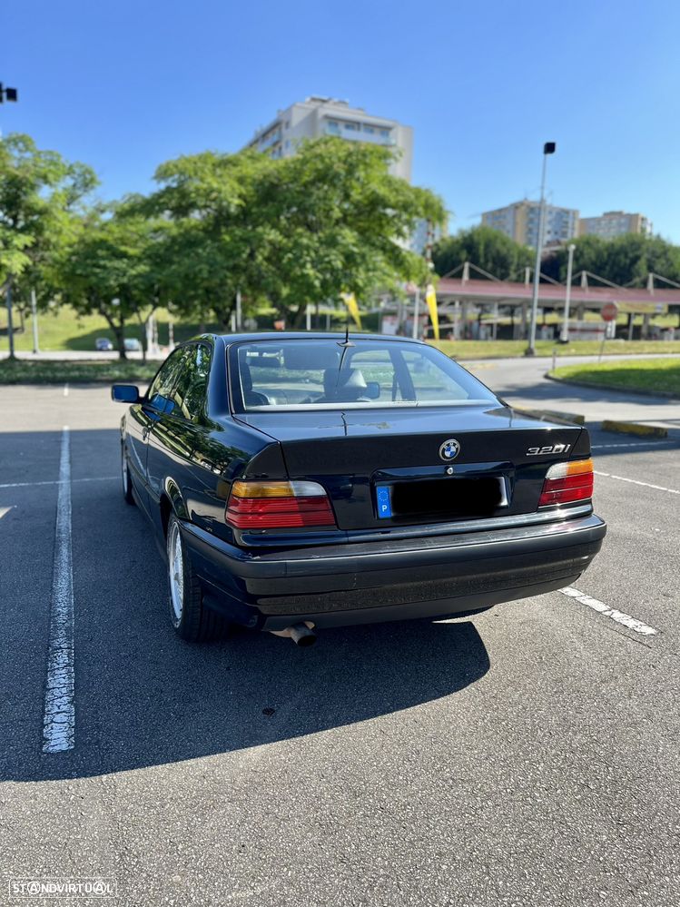 BMW 320 - 7