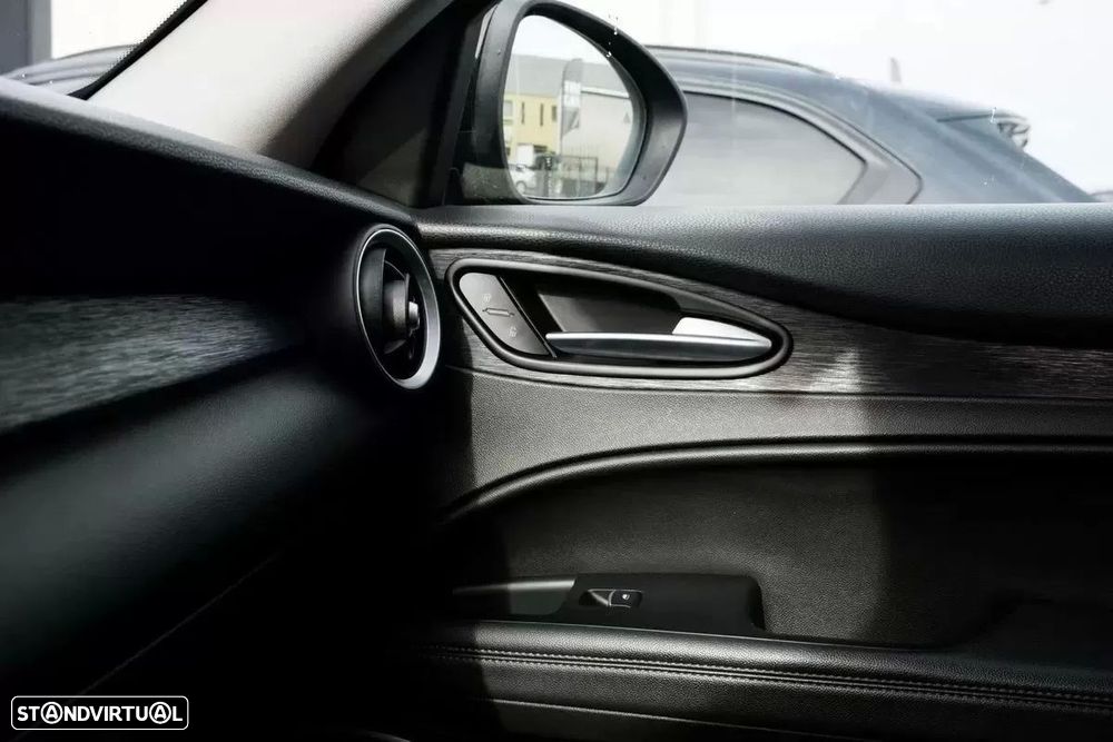 Alfa Romeo Stelvio 2.2 D Super AT8 - 23