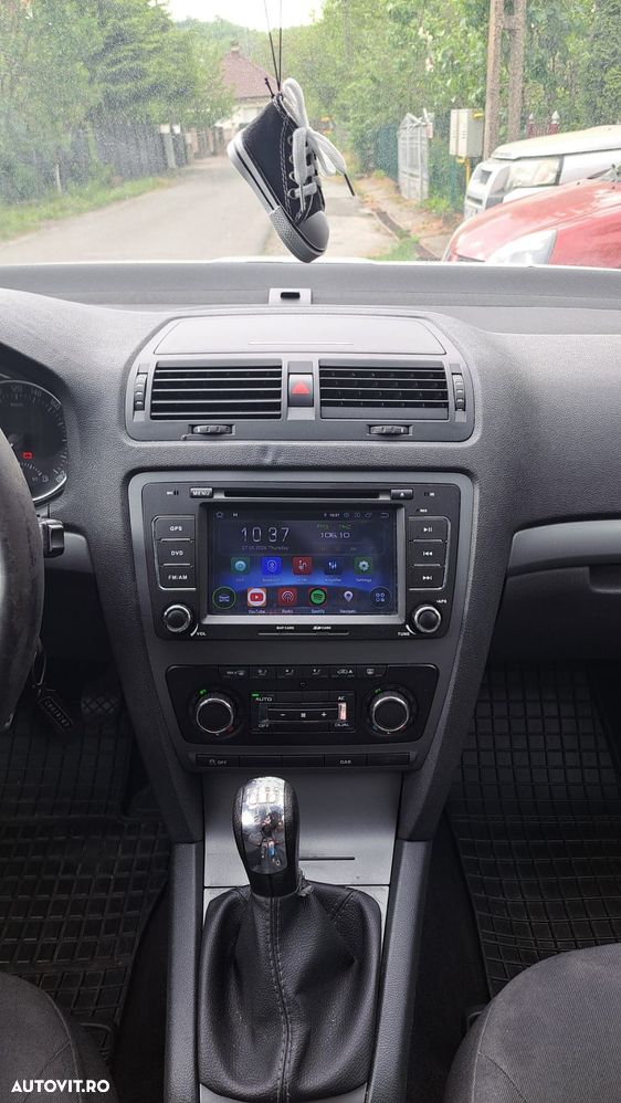 Skoda Octavia 1.6 - 6