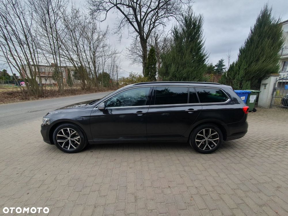 Volkswagen Passat 2.0 TDI SCR DSG Business - 4