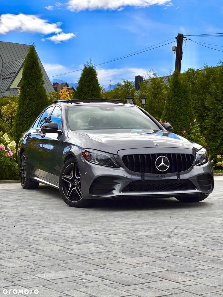 Mercedes-Benz Klasa C 300 4Matic 9G-TRONIC AMG Line - 1