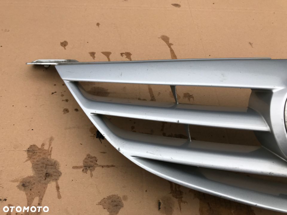 Mazda 3 Sedan Sport 2004r 2006r Grill Atrapa Przód OKAZJA WYSYŁKA - 2