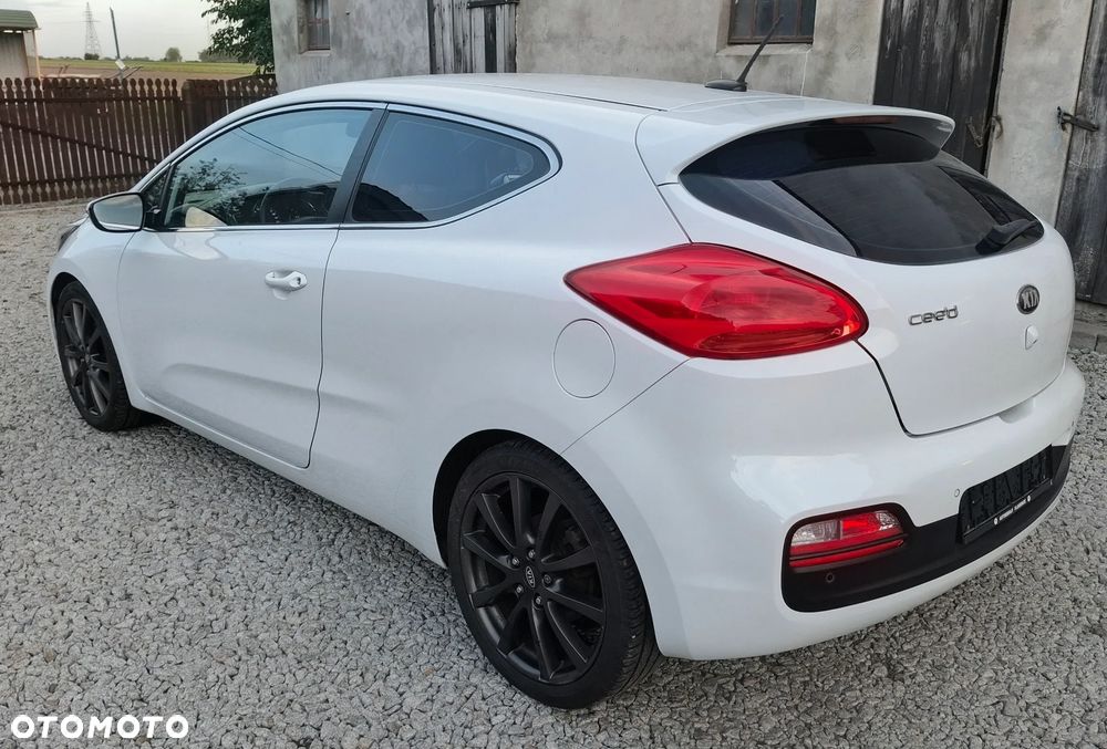 Kia ProCeed - 4