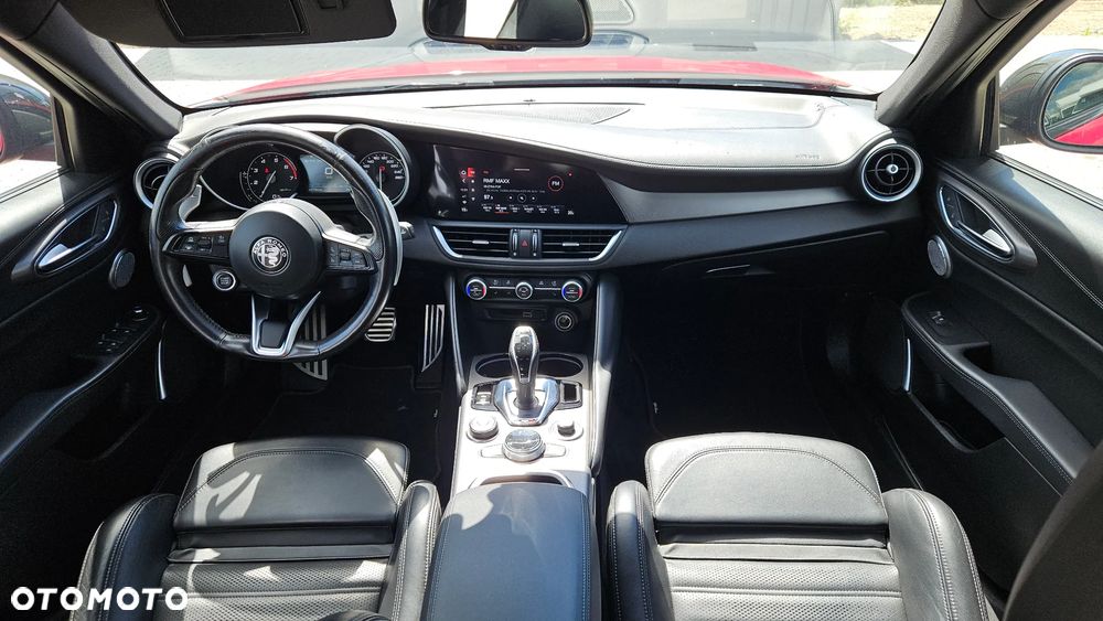 Alfa Romeo Giulia 2.0 Turbo Veloce Q4 - 22