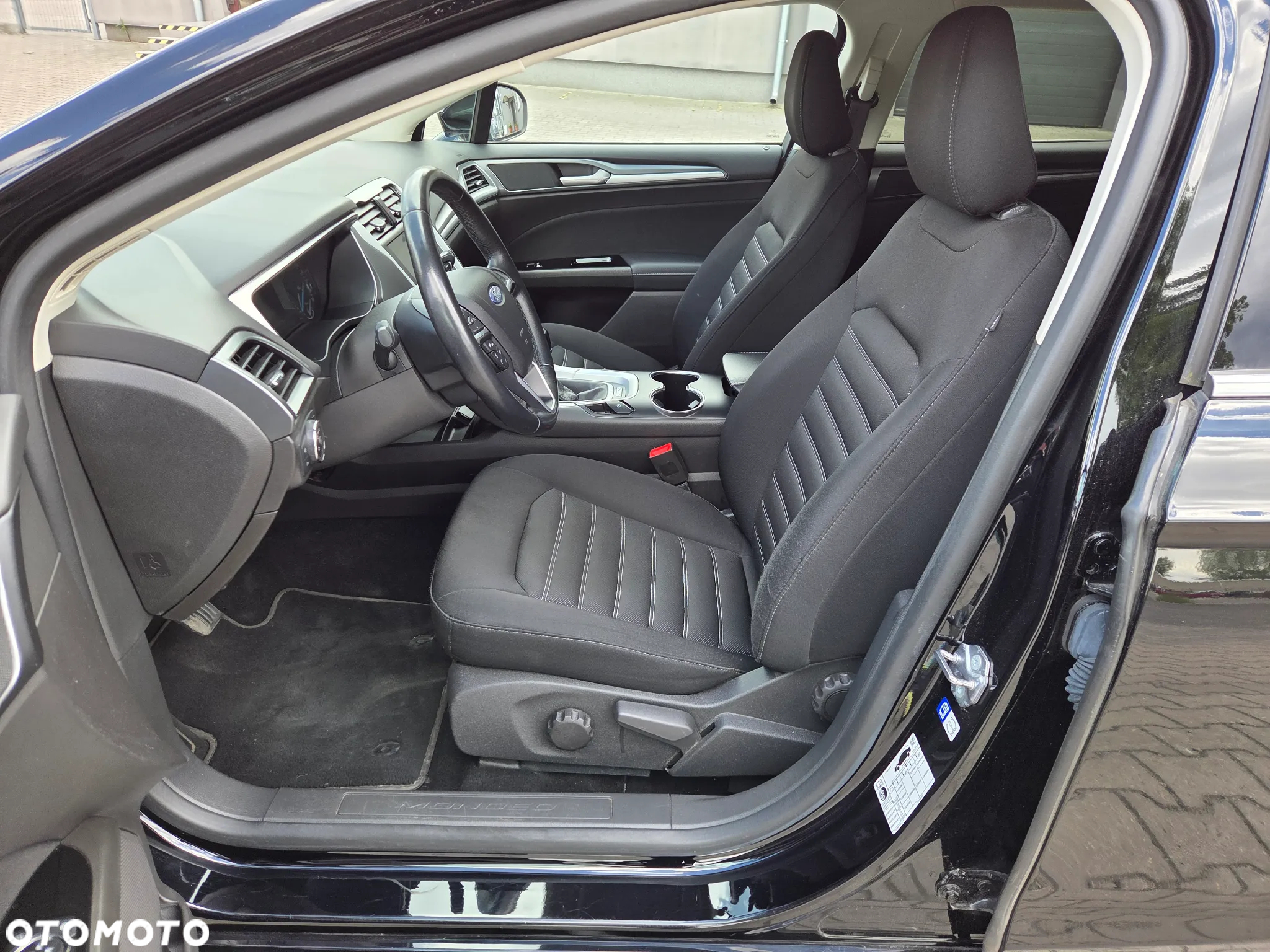 Ford Mondeo 2.0 TDCi Trend - 13