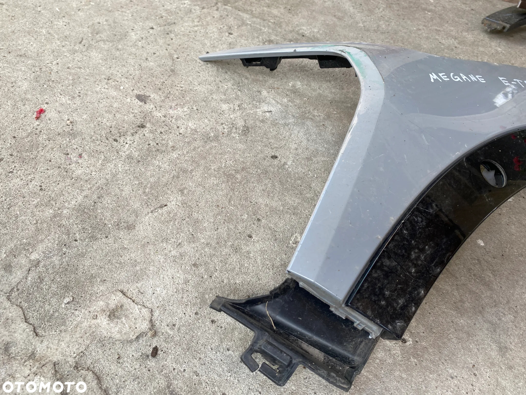 Renault Megane E-Tech Listwa zderzaka przód 622231289R - 4