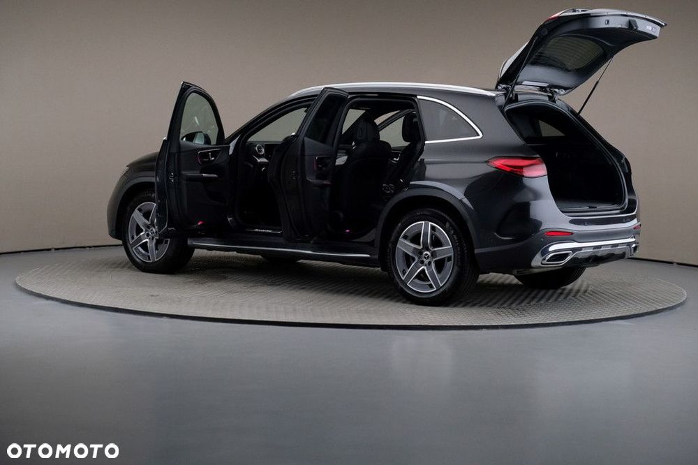 Mercedes-Benz GLC - 7