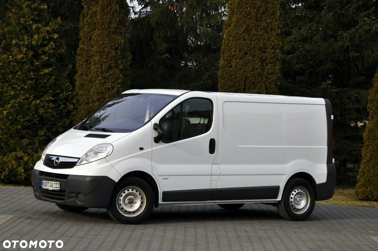 Opel Vivaro - 11
