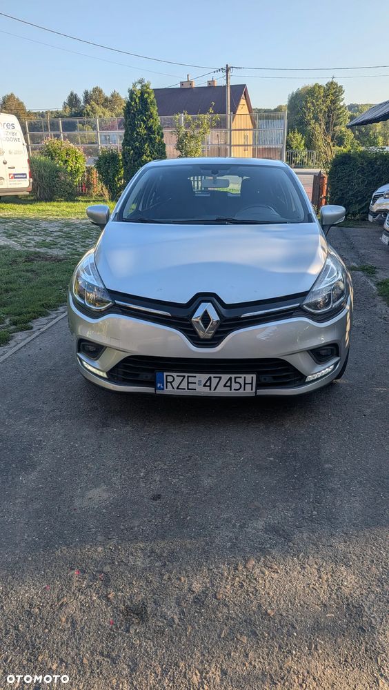 Renault Clio - 2