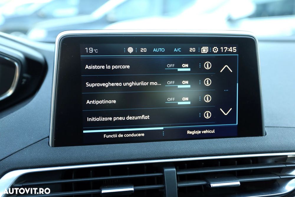 Peugeot 3008 PureTech 130 Stop & Start Allure - 17
