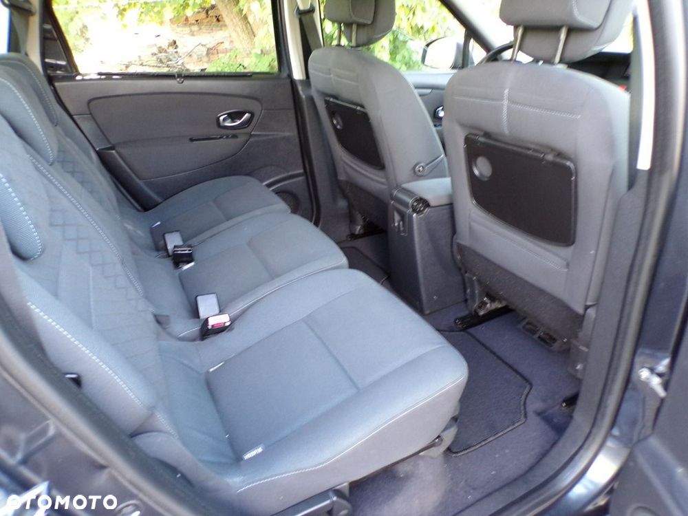 Renault Grand Scenic - 31